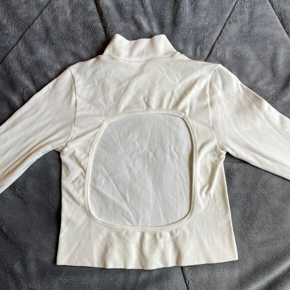 Urban Outfitters Out From Under Mica Seamless Open-Back Top in White Size M/L - Picture 3 of 6